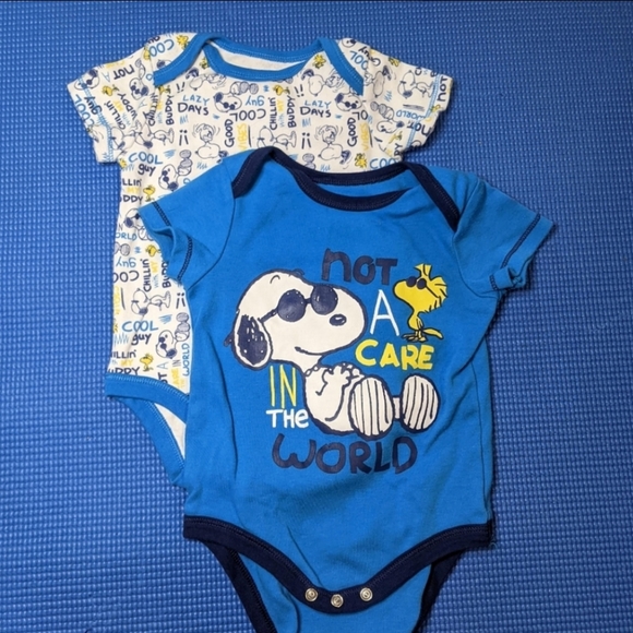 NWOT's Snoopy and Woodstock 6 month Onesies (Bundle of 2) - Picture 1 of 4